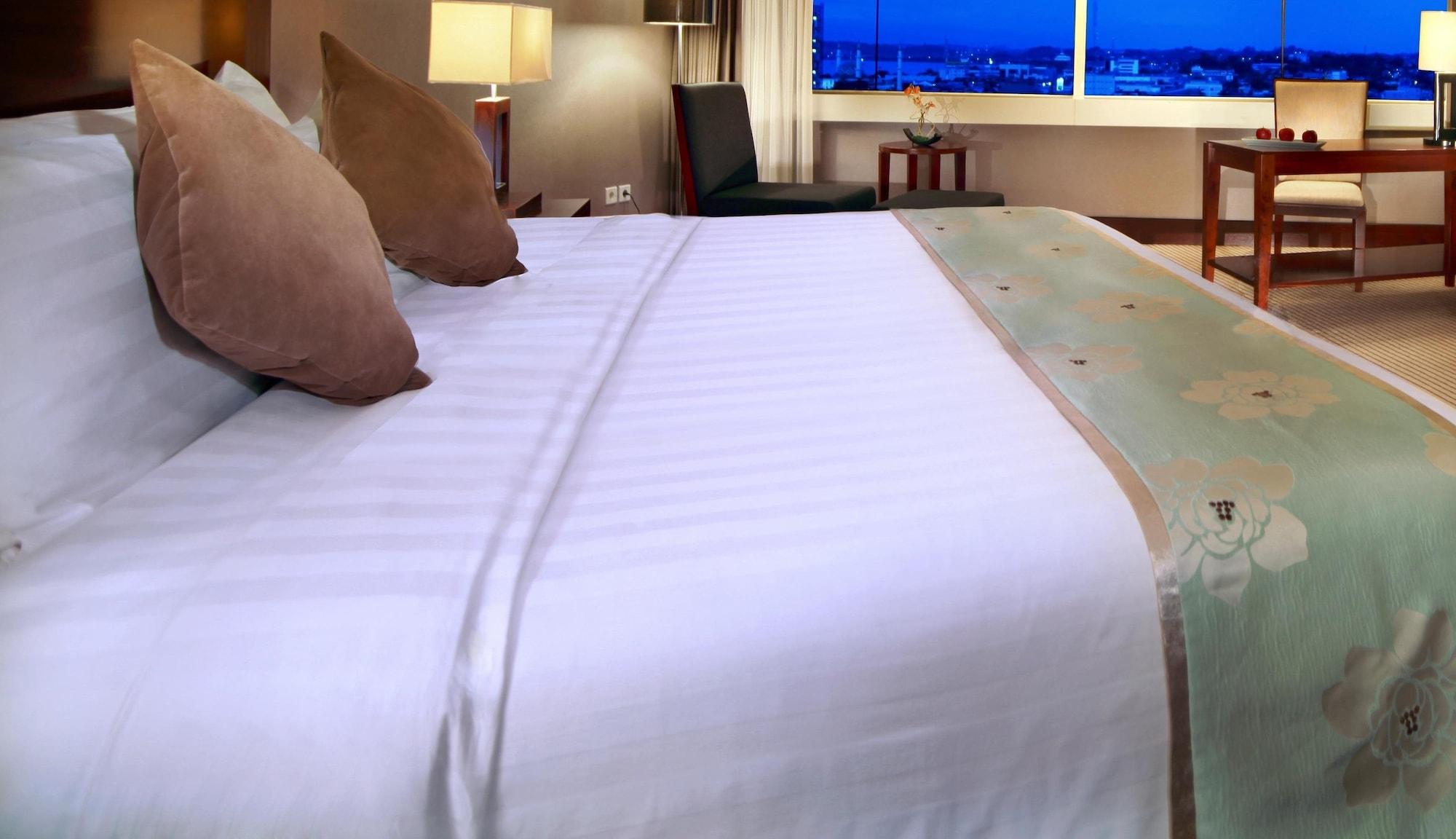 Aston Samarinda Hotel And Convention Center Kültér fotó